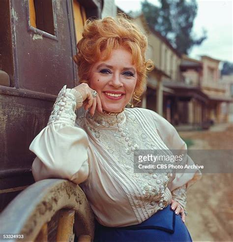 96 Actress Amanda Blake Stock Photos & High